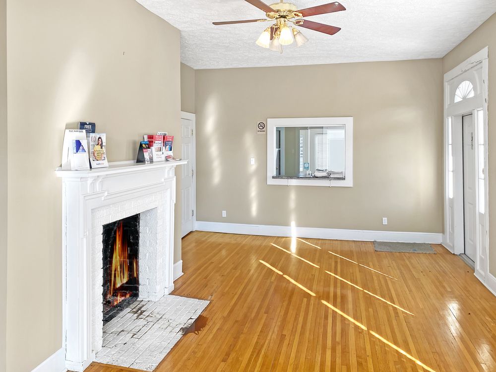 420 W Main St, Livingston, TN 38570